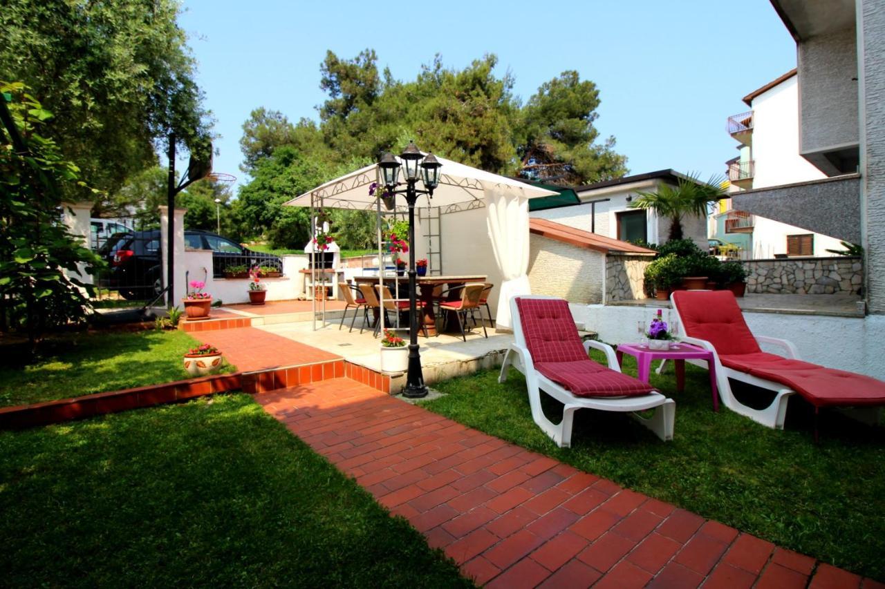 Apartments Vista Poreč Buitenkant foto